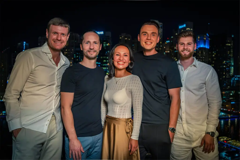 Das TradeNeon-Team, 2026